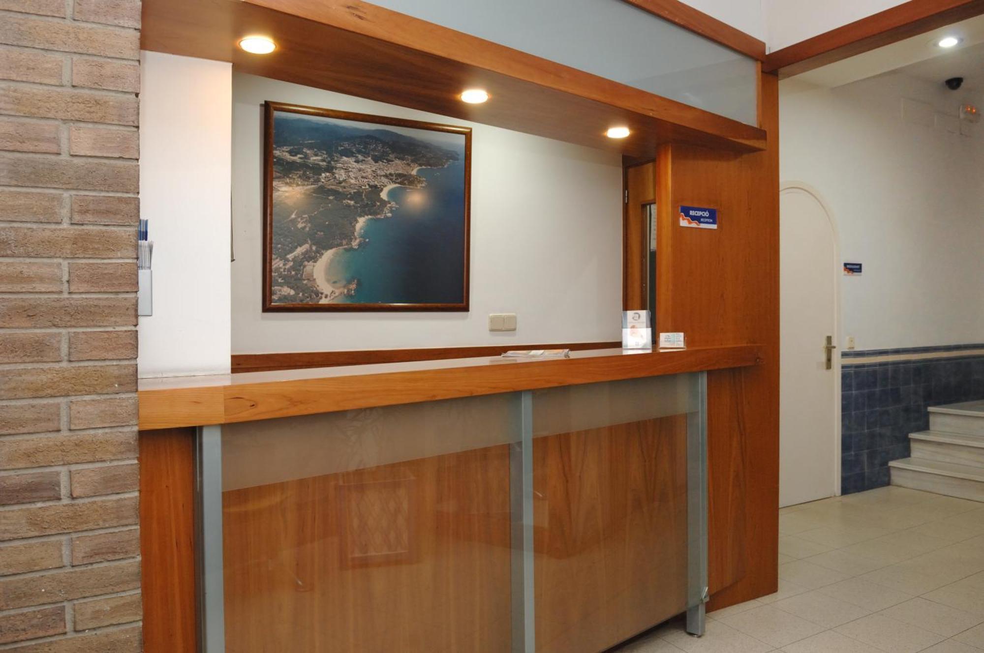 Almirall Apartaments Lloret de Mar Ngoại thất bức ảnh